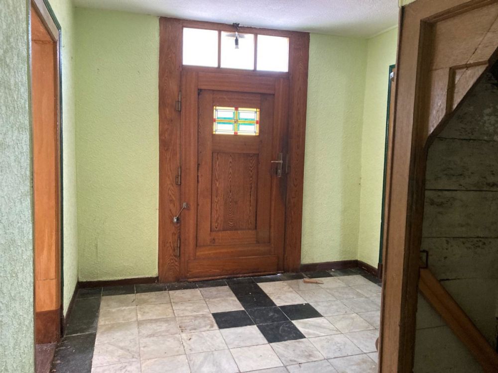 Renovierungsbedürftiges Fachwerkhaus mit Nebengebäude in Lindlar-Kapellensüng