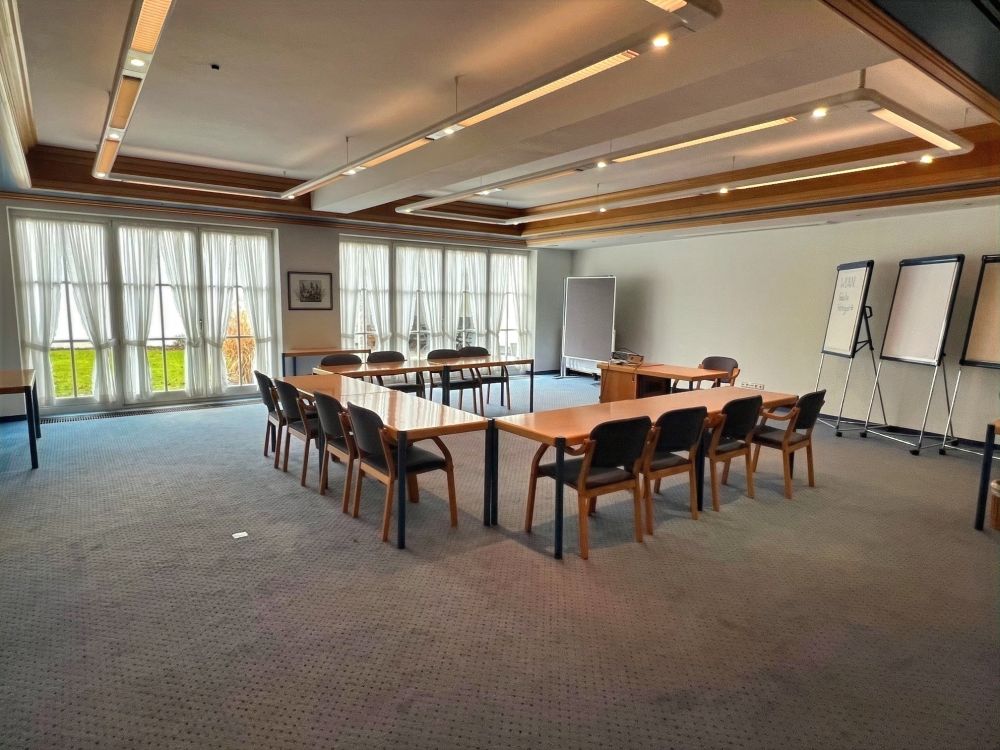 Büro/Ausstellungsraum in Ismaning zu vermieten