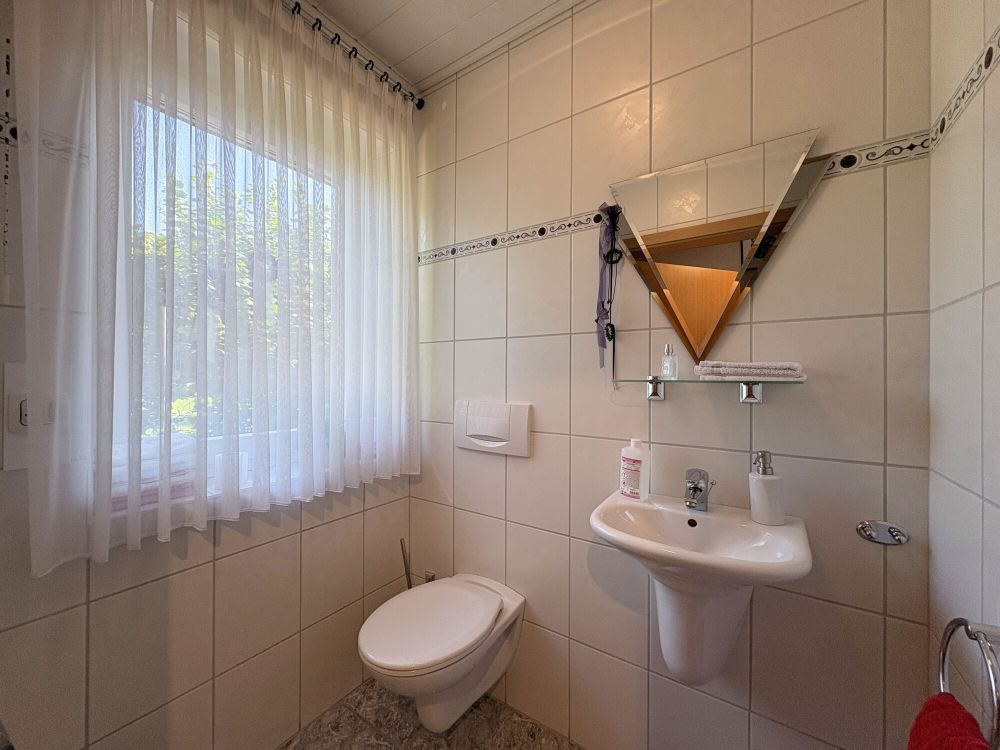 Ruhig gelegen - in zweiter Reihe!
ebenerdiger Bungalow
in zentraler Lage von
Neuenkirchen (4)