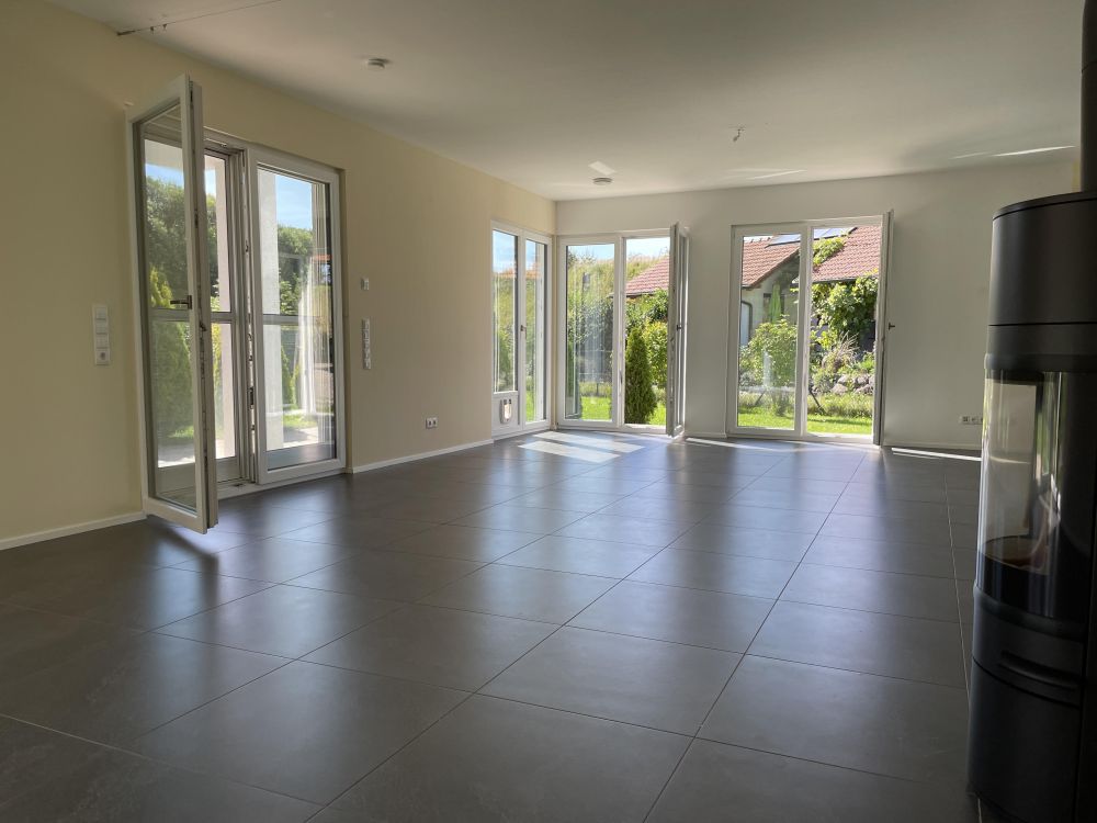 FREI: NEUWERTIGES MARKEN-FACHWERK-HAUS