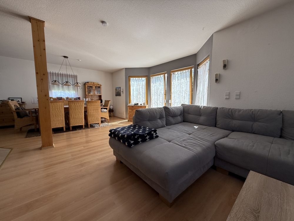 Neuwertiges Wohnhaus mit schönem Grundstück im Neubaugebiet!