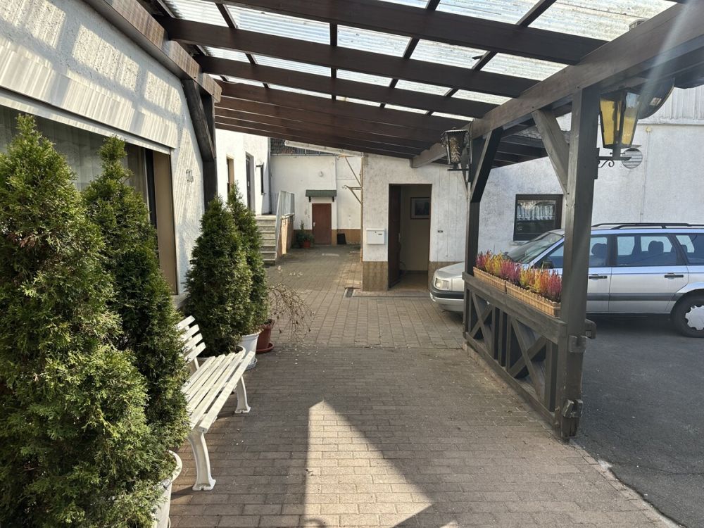 Charmantes Hotel mit großem Umbaupotenzial in zentraler Lage (5)