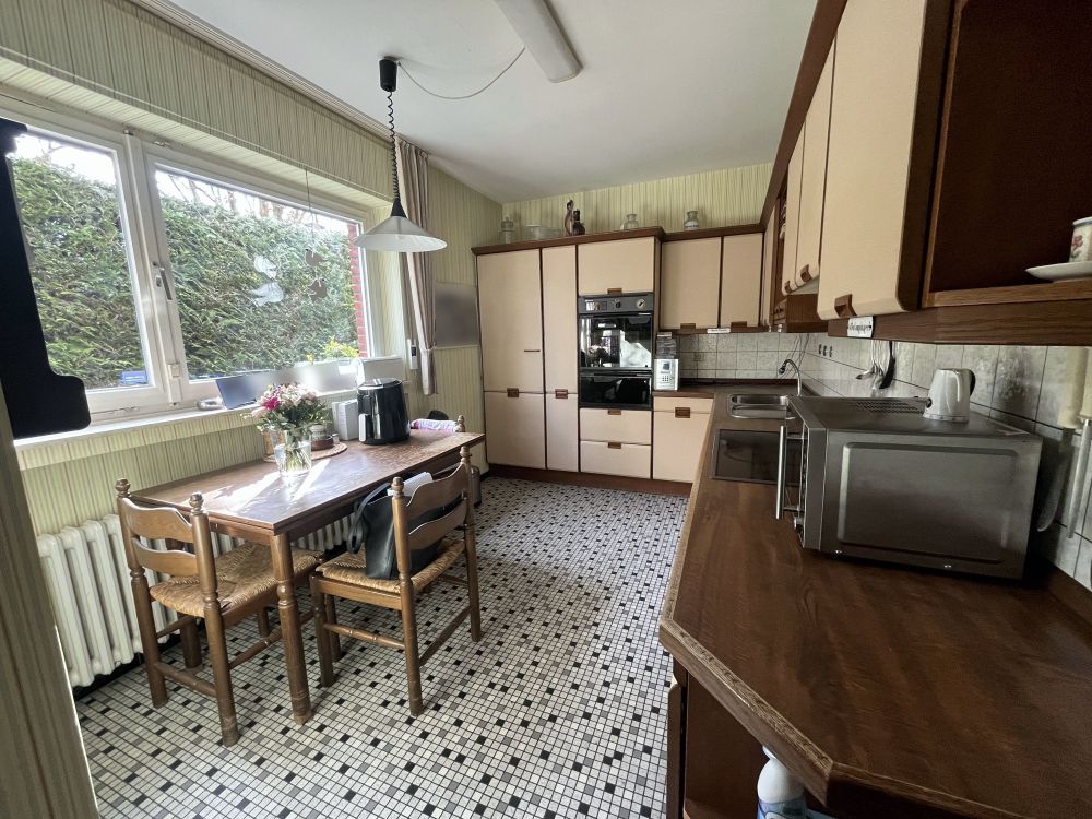 *Raumwunder*
Einfamilienhaus mit großer Einliegerwohnung, Vollkeller und Gartenpool in Rheine-Dutum (5)