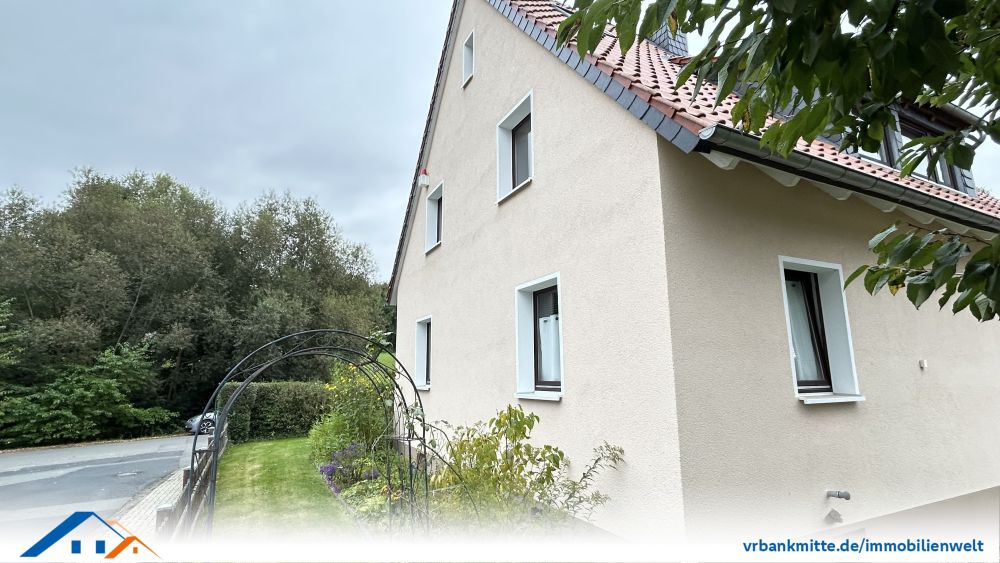 Hochwertig ausgestattetes Einfamilienhaus im Grünen sucht neuen Besitzer!