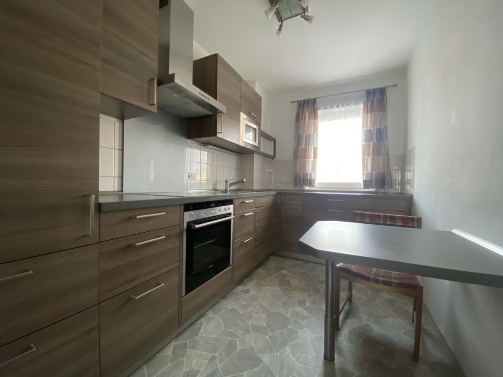 Helle 3-Zi.-Eigentumswohnung mit praktischem Grundriss und Blick ins Grüne in Neustadt a.d. Waldnaab