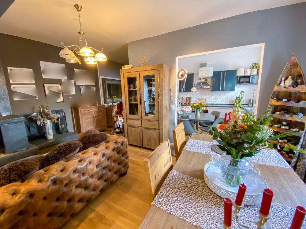 Charmantes Penthouse-Feeling: Großzügige Wohnung mit Dachterrasse in Reinheim