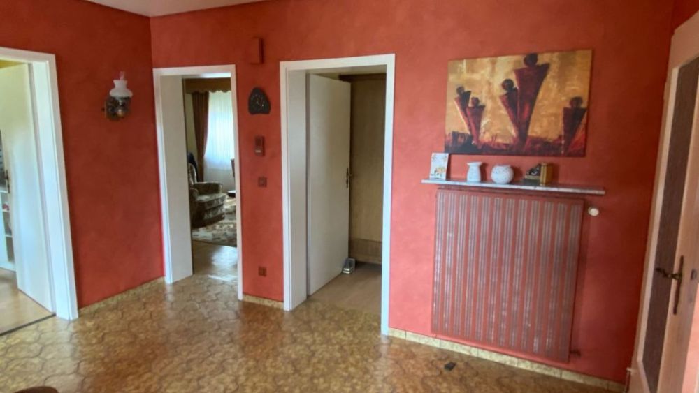 Einfamilienhaus mit Einliegerwohnung in ruhiger Ortslage