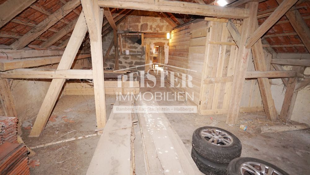 Denkmalgeschütztes Bauernhaus mit Nebengebäude und kleinem Garten in Sassendorf