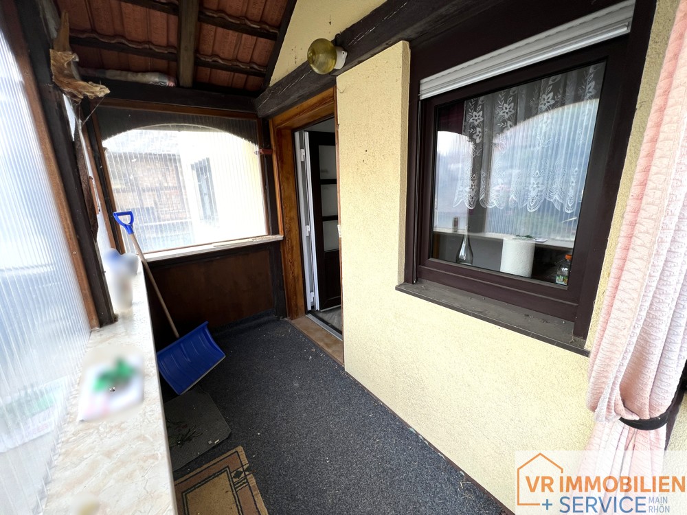 Ländliche Ruhe genießen – Doppelhaushälfte mit viel Platz in 98617 Helmershausen!