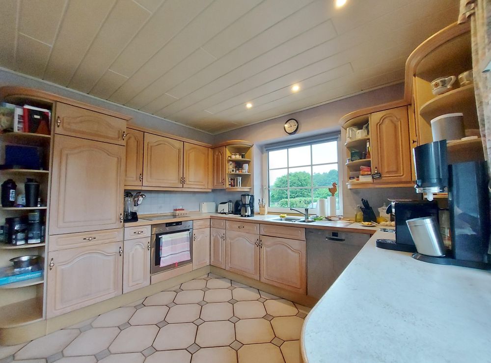 Großer Wohntraum (ca. 202 m²) mit Doppelcarport und angrenzender Weidefläche in Beringstedt