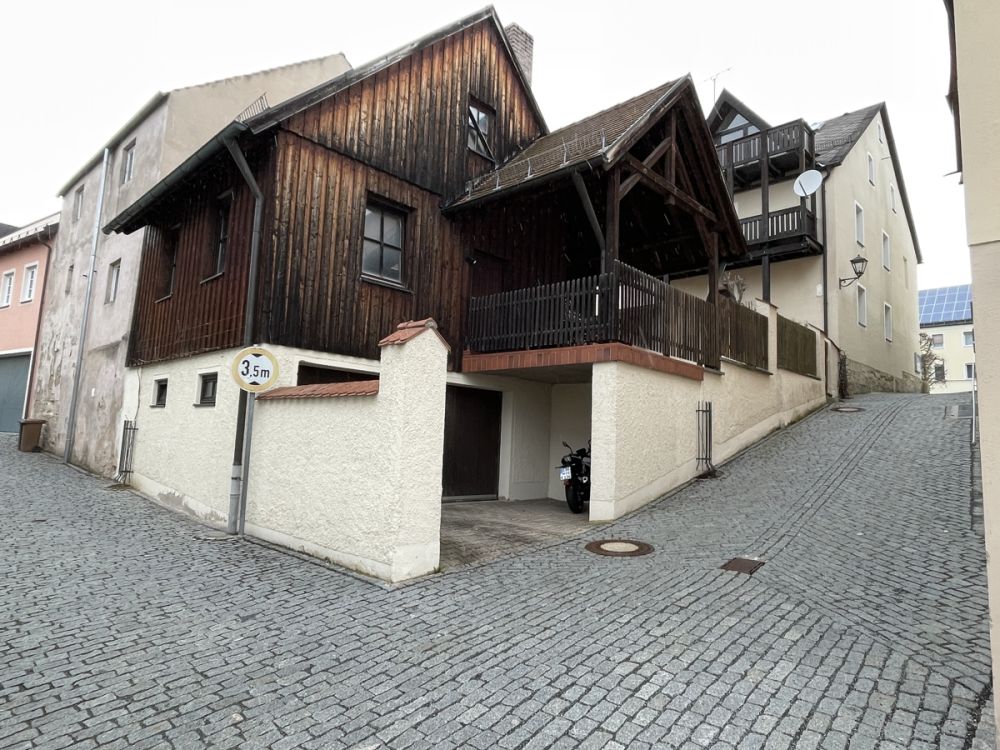 Voll vermietetes Wohn-/Geschäftshaus im Zentrum von Eschenbach! (5)