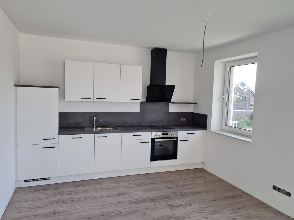 Geräumige, toll geschnittene Neubau-Wohnung im Obergeschoss!