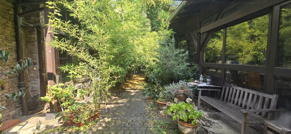 Haus & Loft, Nebengebäude & Hof, Arbeiten & Wohnen im einzigartigen Gebäudekomplex FfM Alt-Griesheim