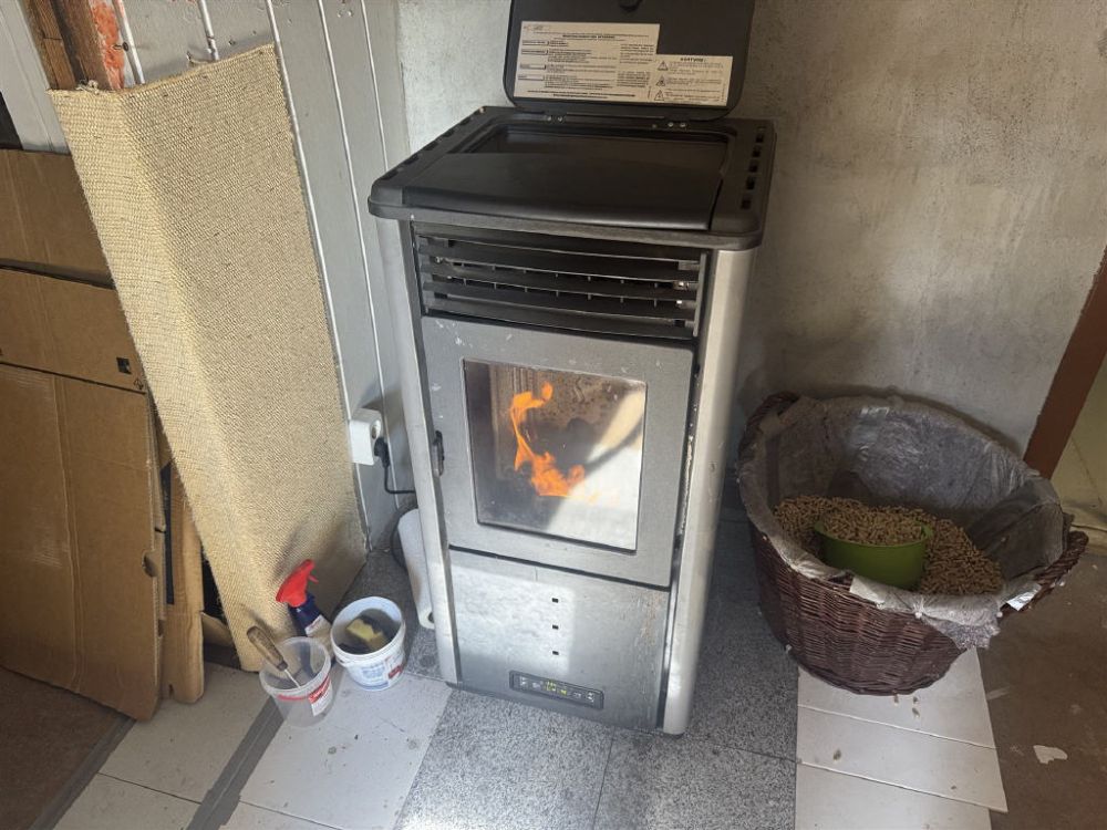 Kleines Zuhause mit Scheune