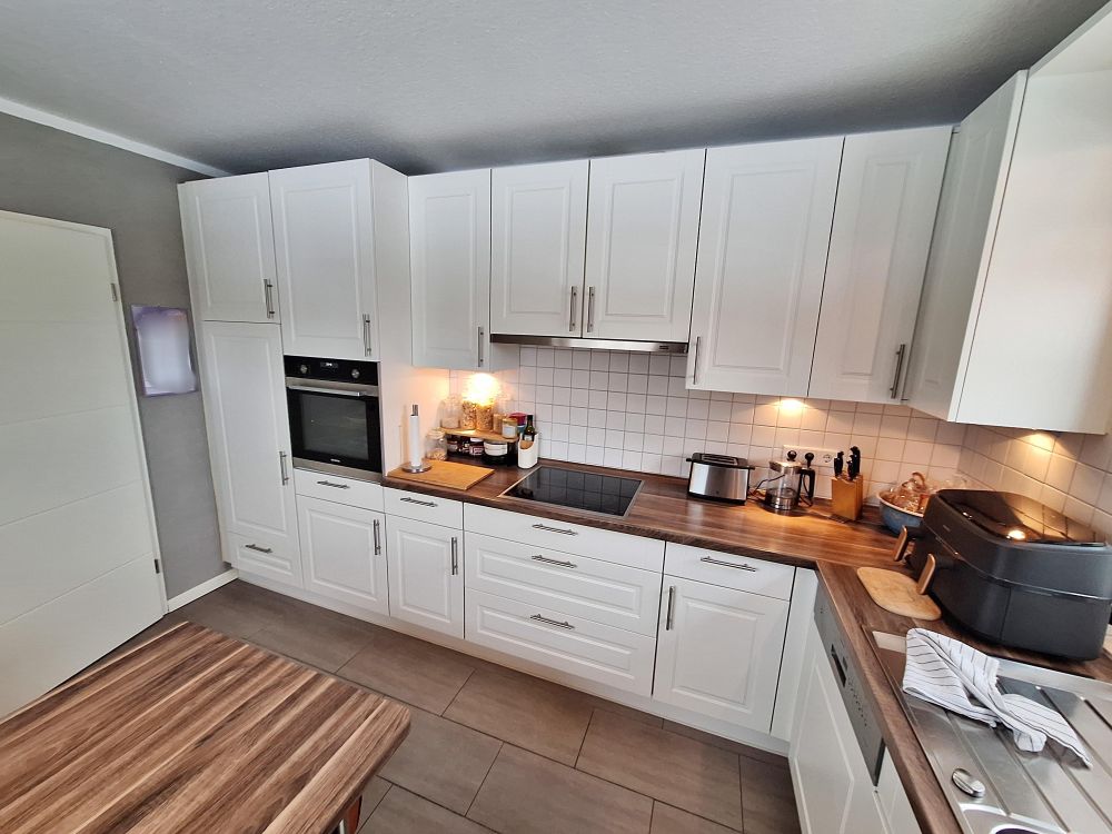 mit Platz für einen Esstisch