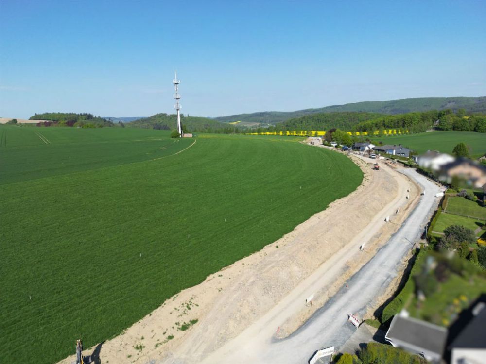 / Hier kann Ihr Traumhaus entstehen! 
           Baugrundstück in beliebter Lage!