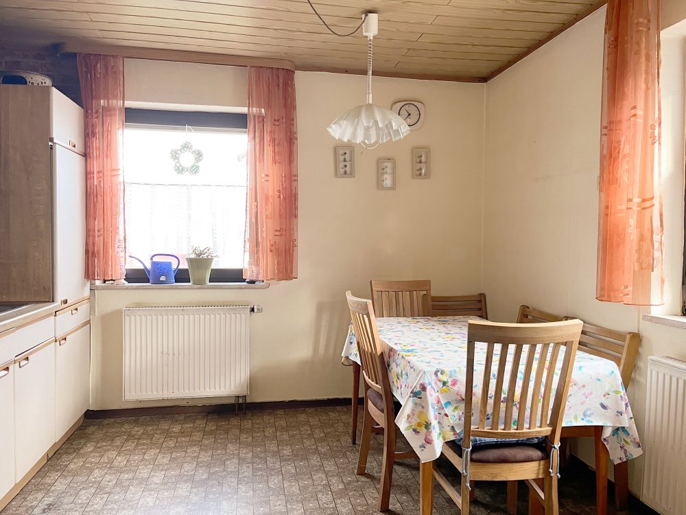 EG Küche und Essbereich