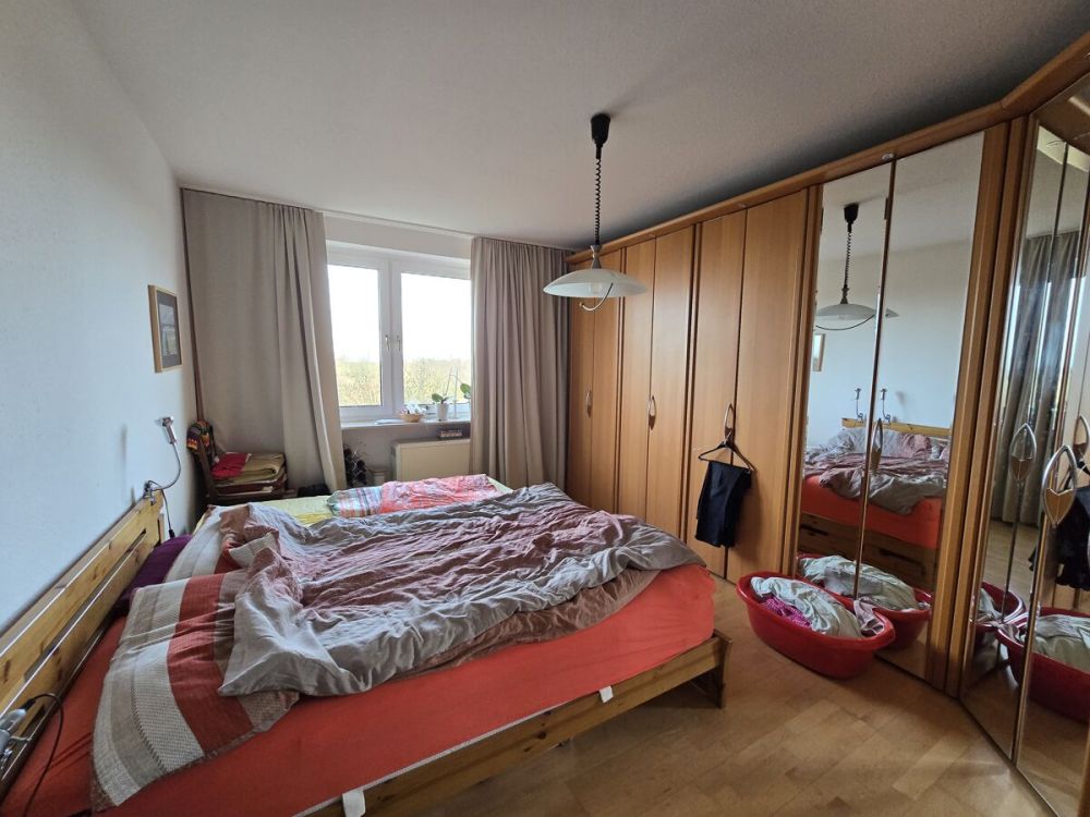 Schlafzimmer 1
