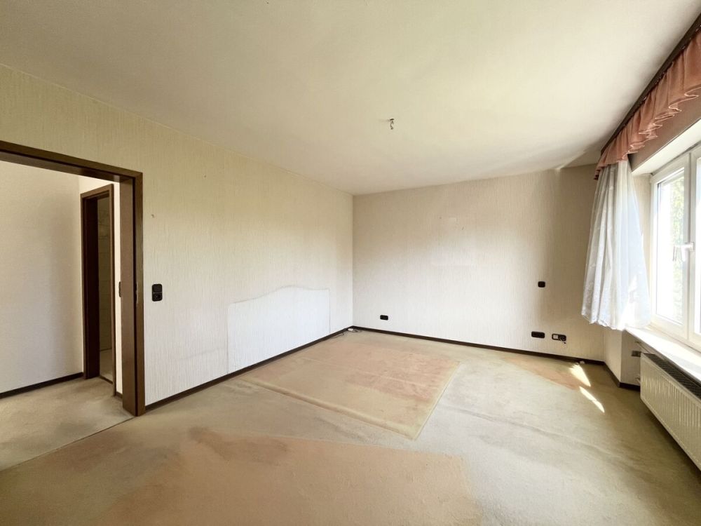 Traumhafte Doppelhaushälfte mit 500 m² Grundstück im Herzen Eschborns