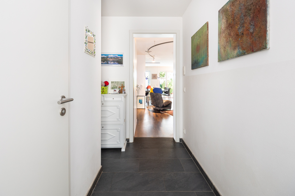 Hochwertiges Reihenmittelhaus in ruhiger Bestlage von Dachau mit traumhaftem Garten