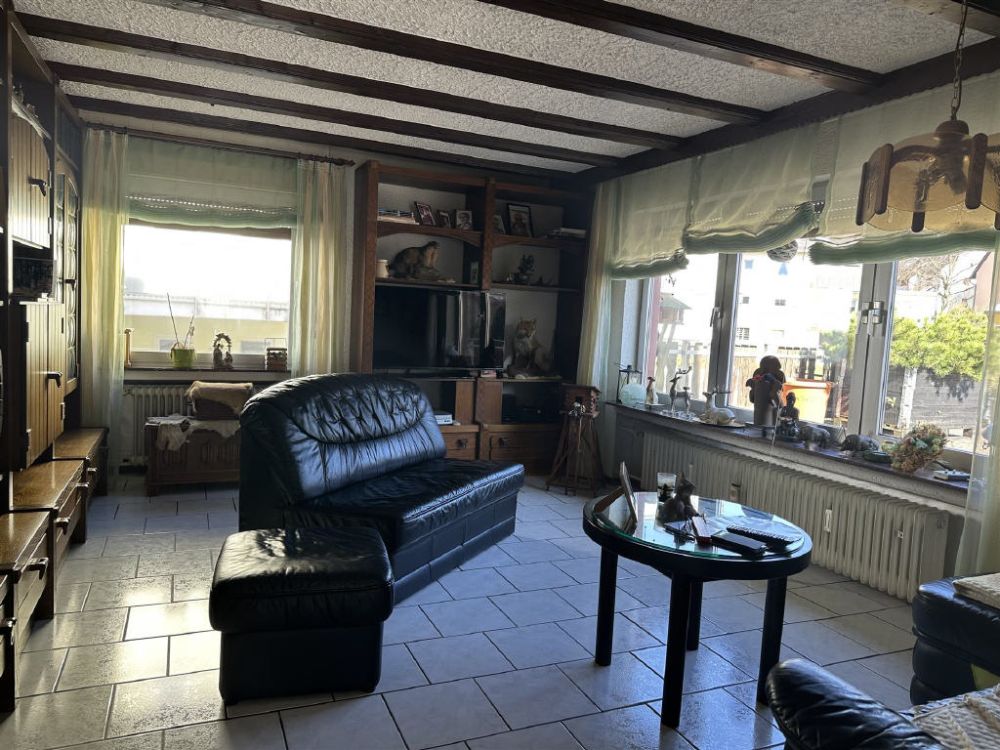 Mehrfamilienhaus mit drei Wohneinheiten