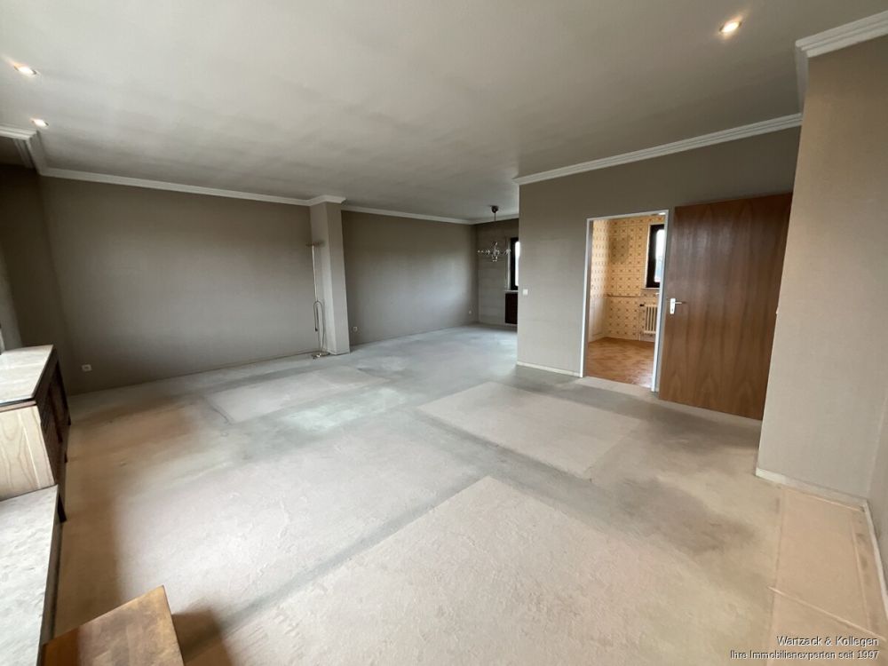 4-Zimmer-Penthouse mit traumhafter Dachterrasse in Wendelstein-Großschwarzenlohe