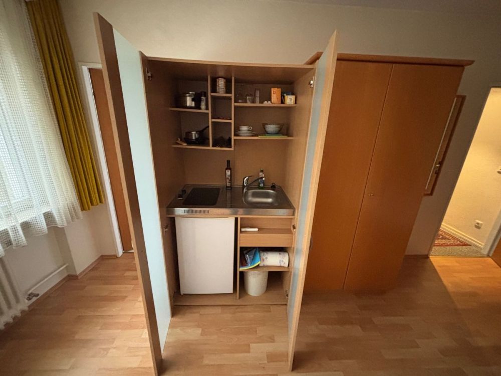 Besondere Investitionsmöglichkeit in Nieder-Eschbach mit Entwicklungspotenzial!