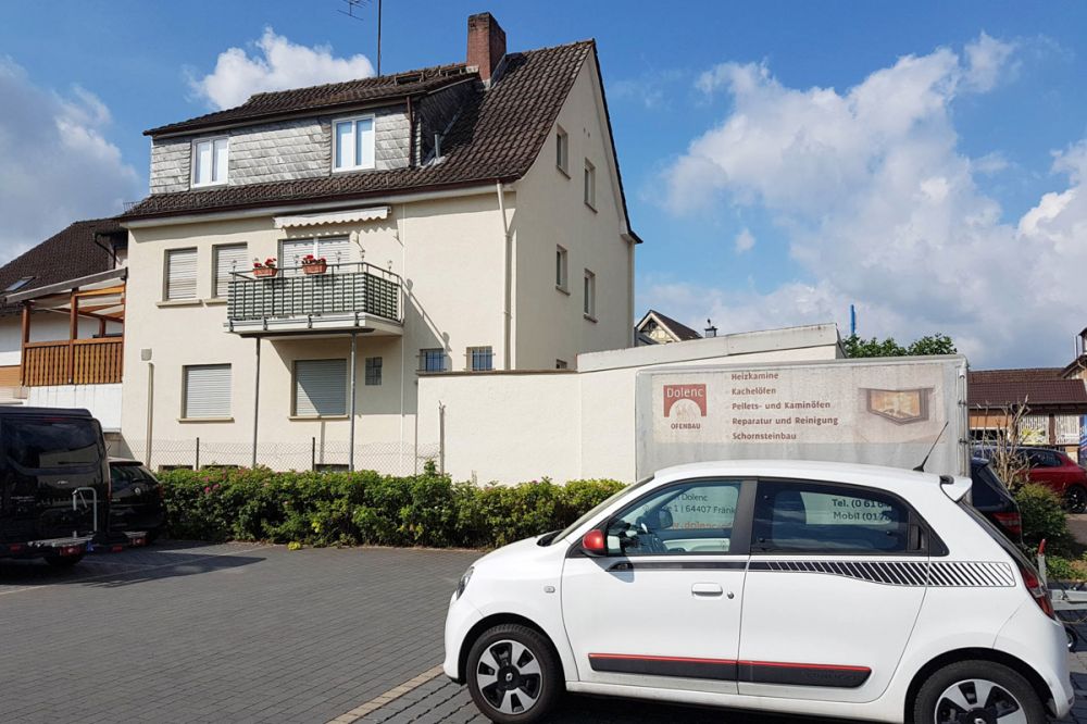 Wer besitzt schon eine eigene Bank / Gemischt genutzte Immobilie in Fränkisch-Crumbach