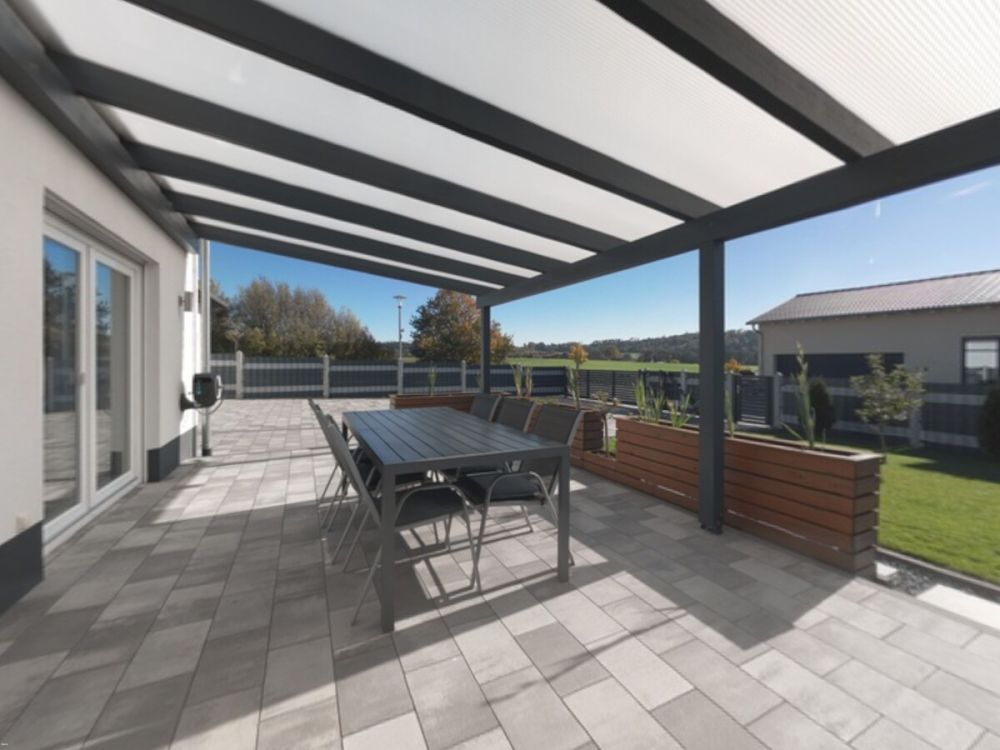 Jung, modern, familienfreundlich - Neuwertiges Einfamilienhaus in Wörnitz!