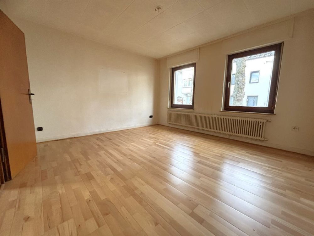 / Familienfreundliches Stadthaus in Hüsten - Viel Platz & Entwicklungspotenzial