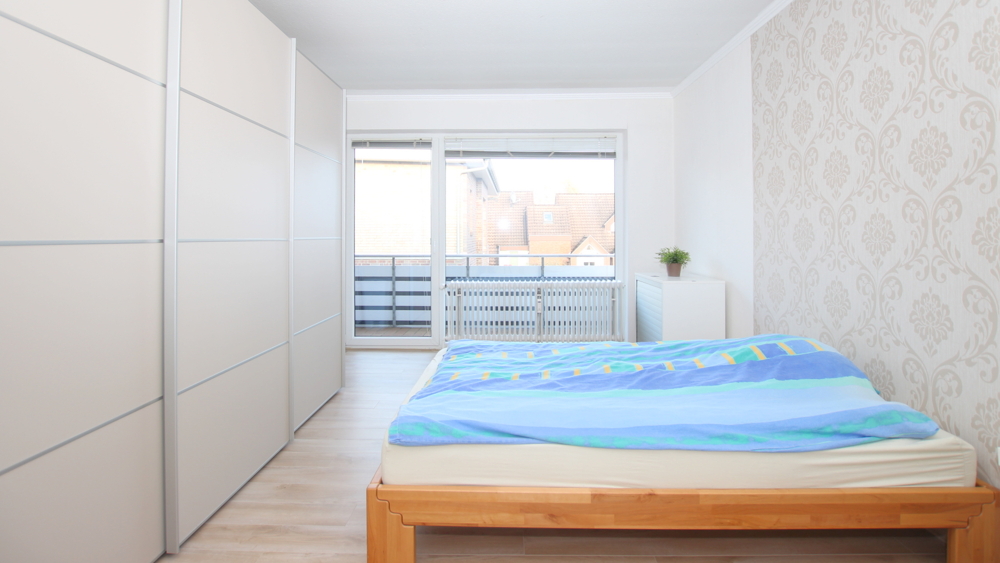 Gepflegte 2-Zimmer-OG-Wohnung mit Balkon, Keller und Stellplatz in attraktiver Lage von Oldenburg