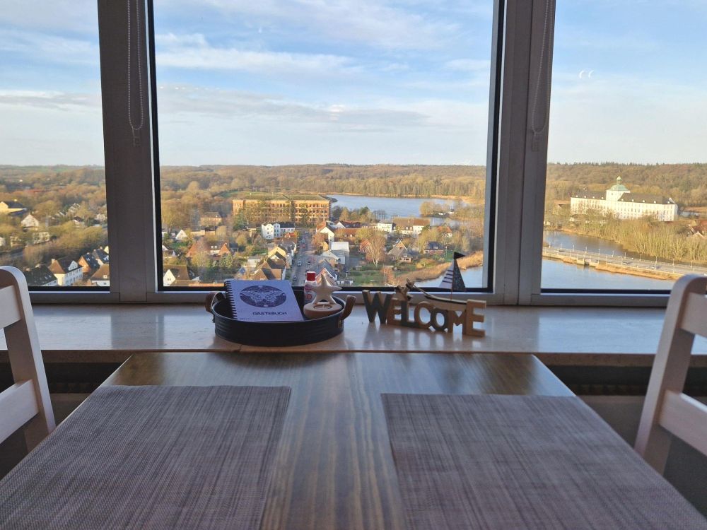 Wohnen über den Dächern Schleswigs - Möblierte 2-Zimmer-Wohnung im beeindruckenden Wikingturm