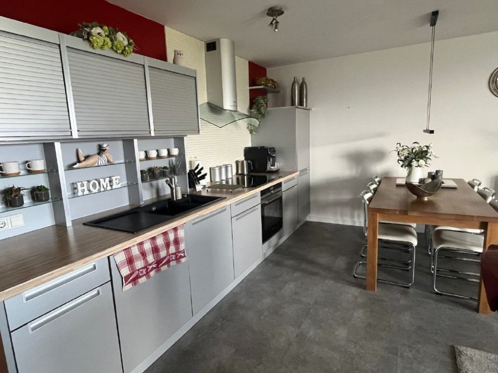 / Komfortables Wohnen mit Traumaussicht!