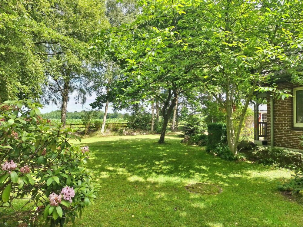 Wohnen" Am See"- Einfamilienhaus mit tollem Anbau in Havetoft