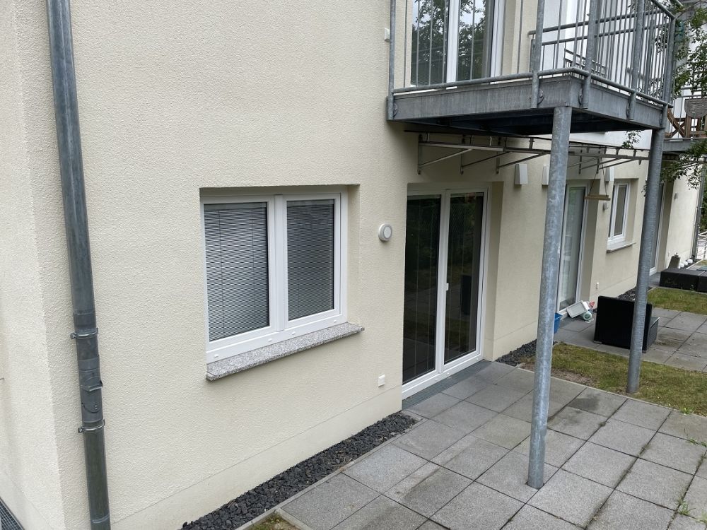 Neuwertige barrierefreie Eigentumswohnung in kleiner Wohnanlage - sofort beziehbar