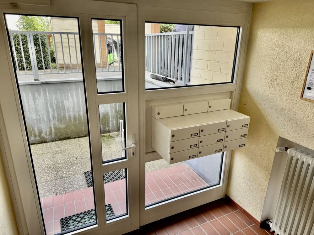 Attraktive Eigentumswohnung
mit Balkon, zwei Stellplätzen und solider Mieteinnahme