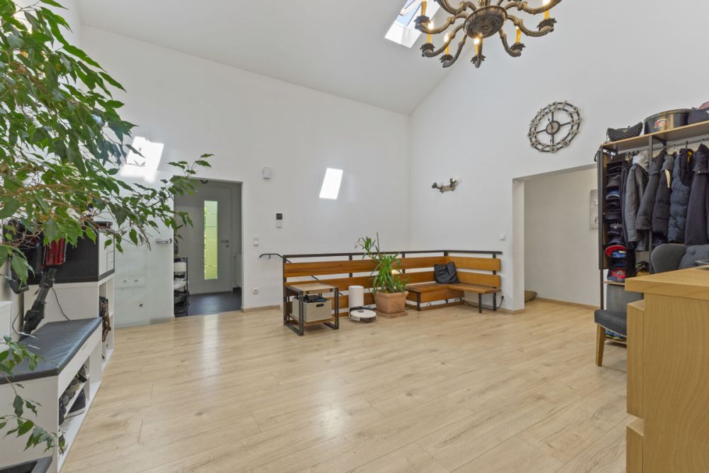 Freistehendes Einfamilienhaus - hochwertig saniert - KFW 85