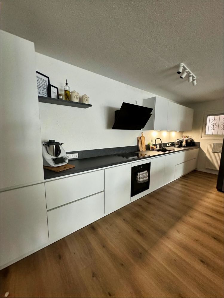 Exklusive, lichtdurchflutete Etagenwohnung mit gehobener Ausstattung in Offenburg-Zell-Weierbach