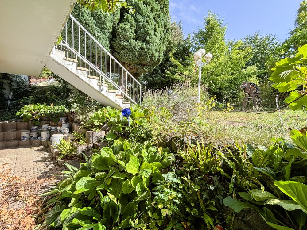 Ein Zweifamilienhaus voller Möglichkeiten - ideal für Familien oder Generationenwohnen in Lengfeld