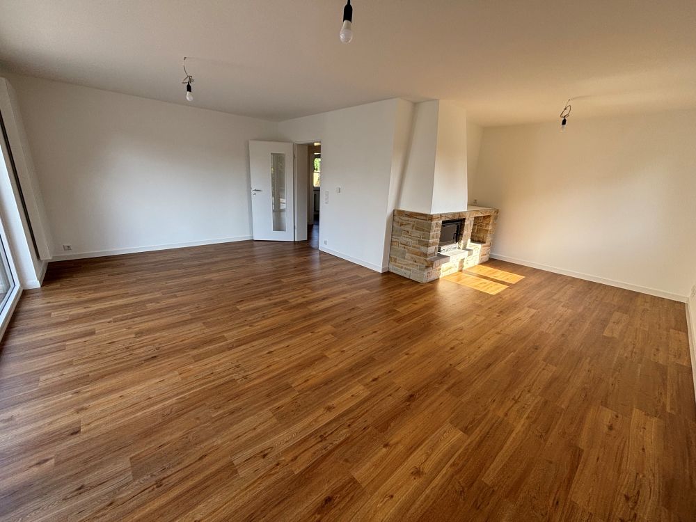 Renoviertes Einfamilienhaus 
mit Garten und Garage
in Rheine-Dorenkamp zu mieten! (5)