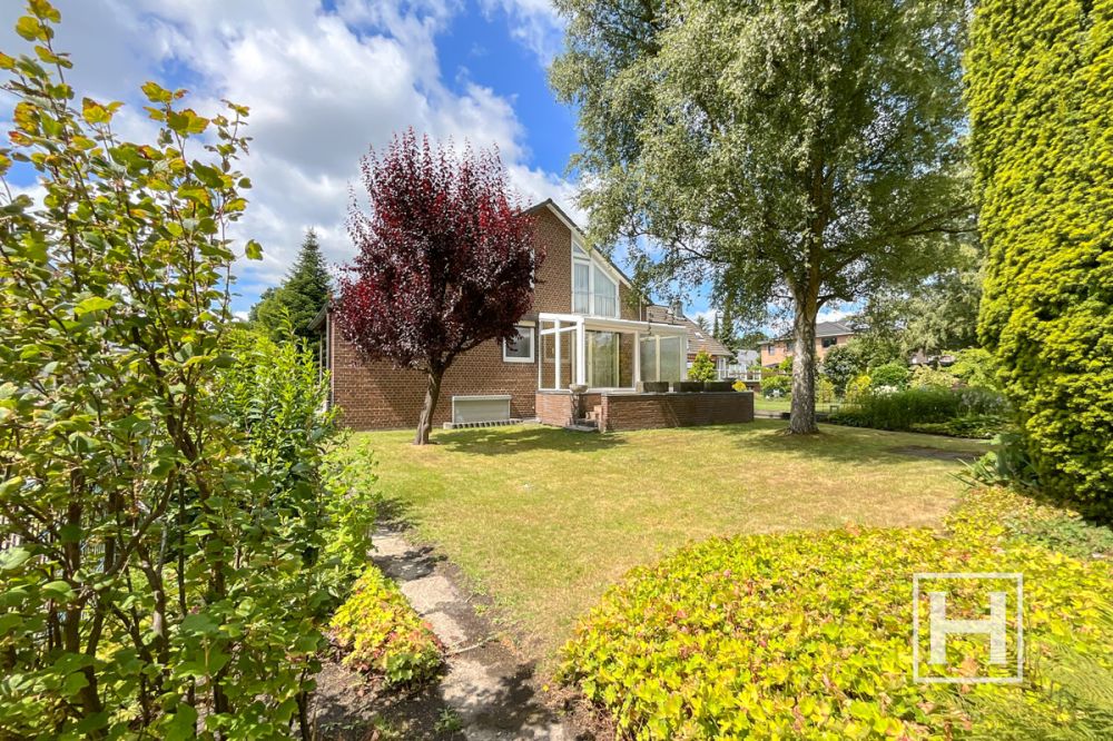 Zweifamilienhaus in bester Lage