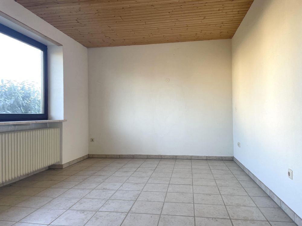 Gewerbeobjekt mit viel Platz in Bergheim