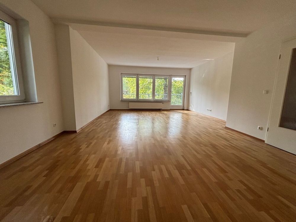 Großzügiges Wohnen in gesuchter Lage von Sachsenhausen, auch teilbar in zwei Wohnungen!