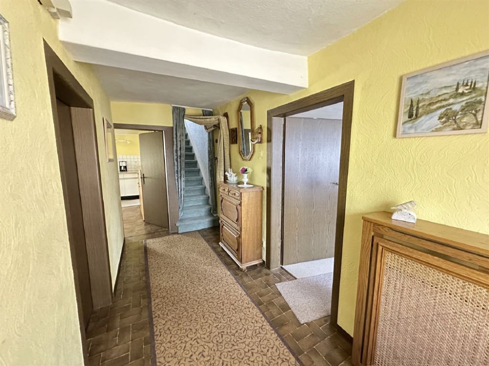 Historisches Einfamilienhaus mit schönem Grundstück