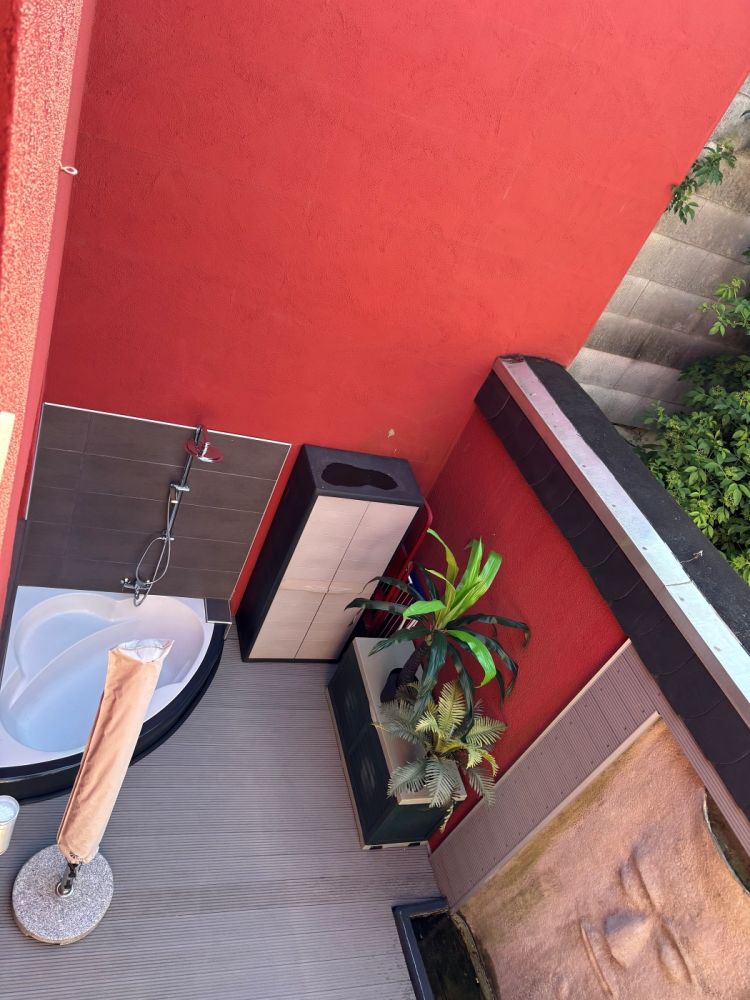 VIE-Dülken: Charmeoffensive! Bemerkenswert kuscheliges Haus 4 Schlafzimmer + Kamin + Wellness Lounge