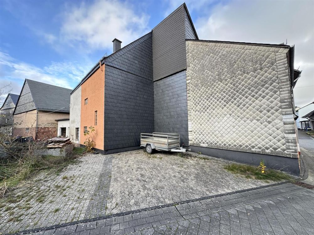 Zwei Objekte im Zentrum von Kirchberg! (5)