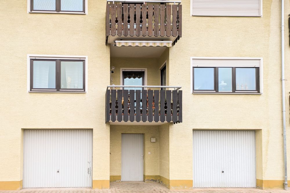 Selbstnutzer  u. Kapitalanleger aufgepasst: schöne, helle 2-Zimmer-ETW mit tollem Blick über Erbach!