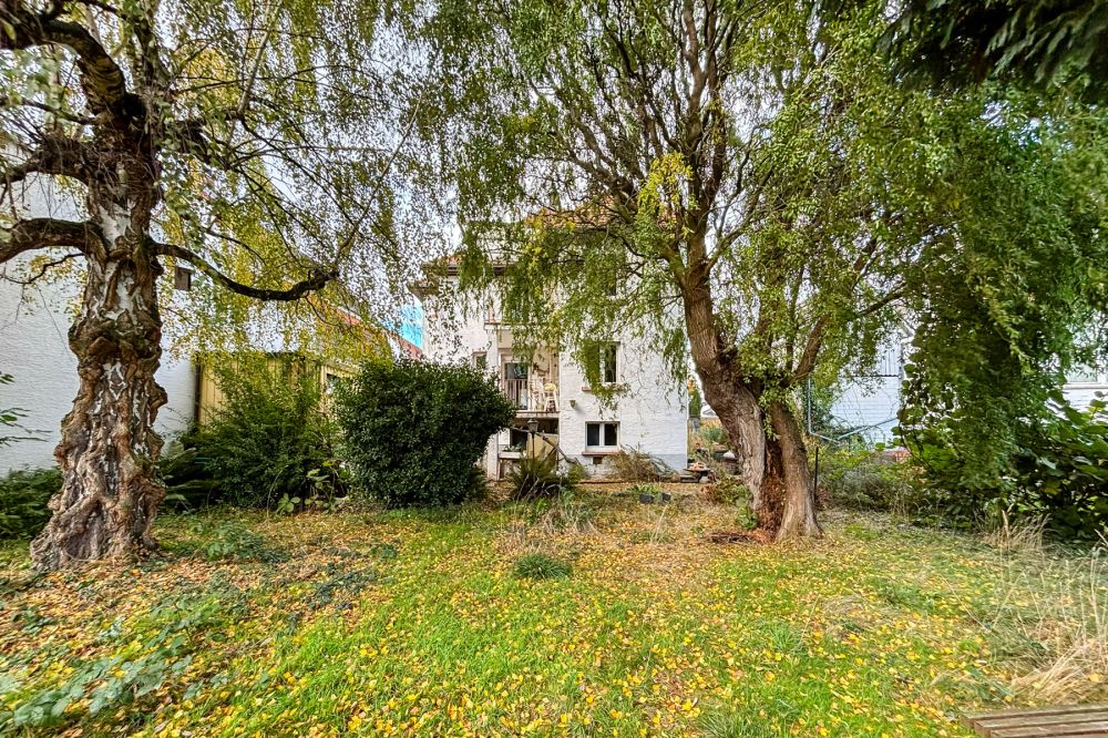 Ein Haus, viele Möglichkeiten – 2-FH mit Potenzial in zentraler und ruhiger Reinheimer Wohnlage