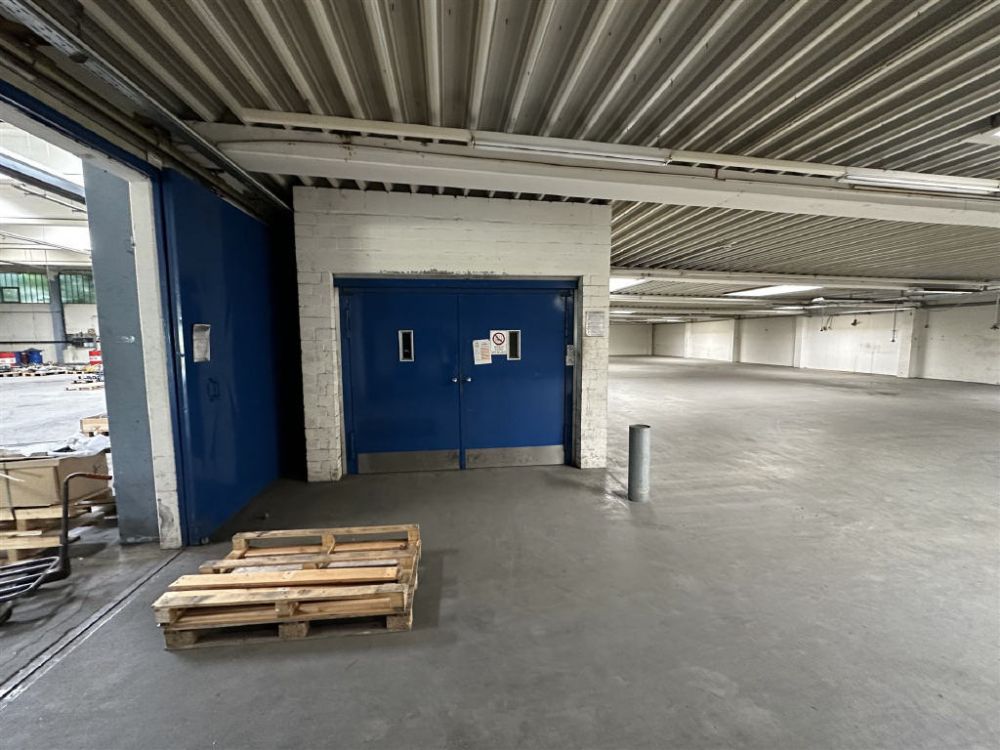 / Vielseitiges Gewerbeobjekt mit  Produktions- und Lagerflächen!