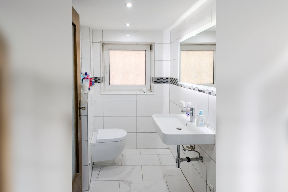 Ein- / Zwei-Familien-Haus in Erlenbach Mechenhard - interessant für Selbstnutzer & Kapitalanleger!